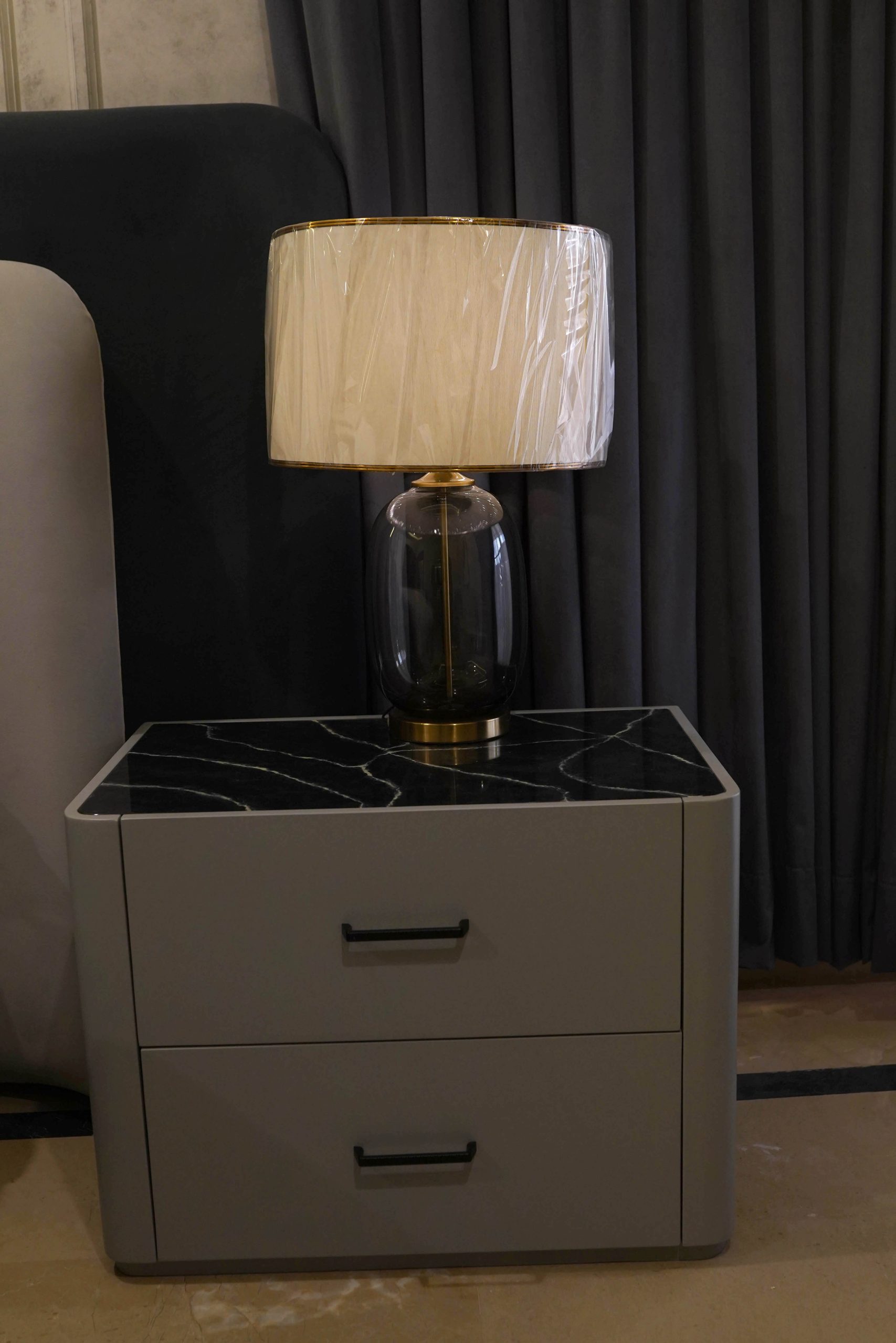 Modern Upholstered Platform Bed with Curved Headboard - Grey & Beige Two-Tone Design - Image 3